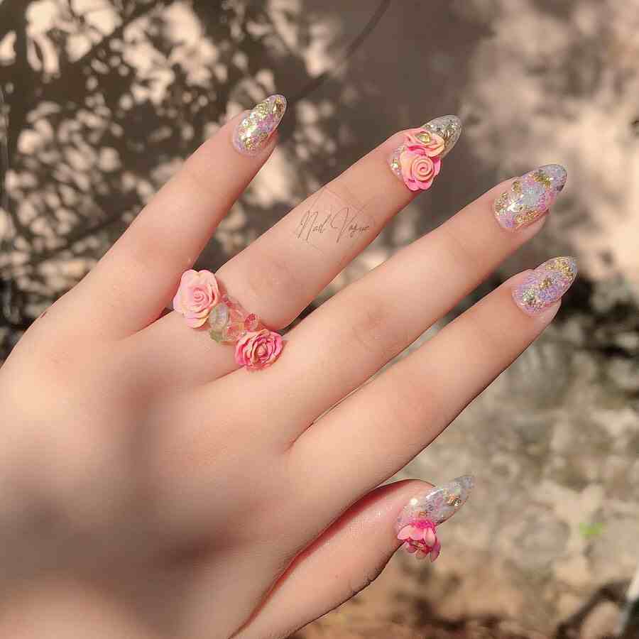 Stunning Nail Art Ideas for Brides- Get Glamorous Nails