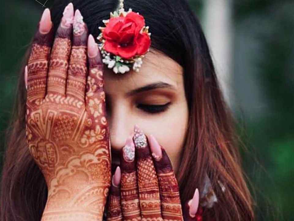 Stunning Nail Art Ideas for Brides- Get Glamorous Nails