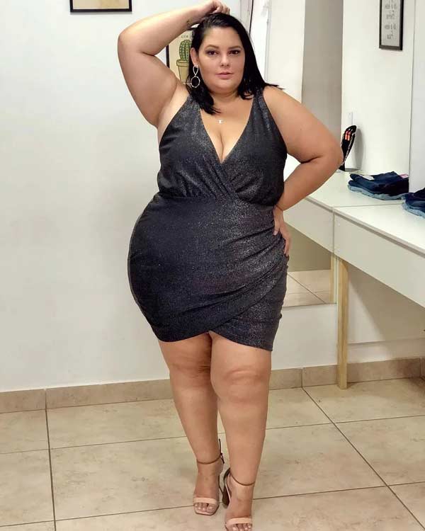 Plus-Size Date Outfit Ideas: BEST OUTFIT IDEAS FOR CURVY WOMAN