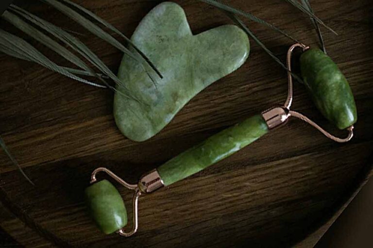 Benefits of a Jade Roller: Are Jade Rollers Actually Beneficial